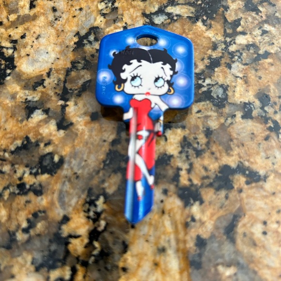 Hand Crafted Other - 🌸3 for $18🌸Betty Boop Decorative Key Blank w Magnet - SO CUTE!!